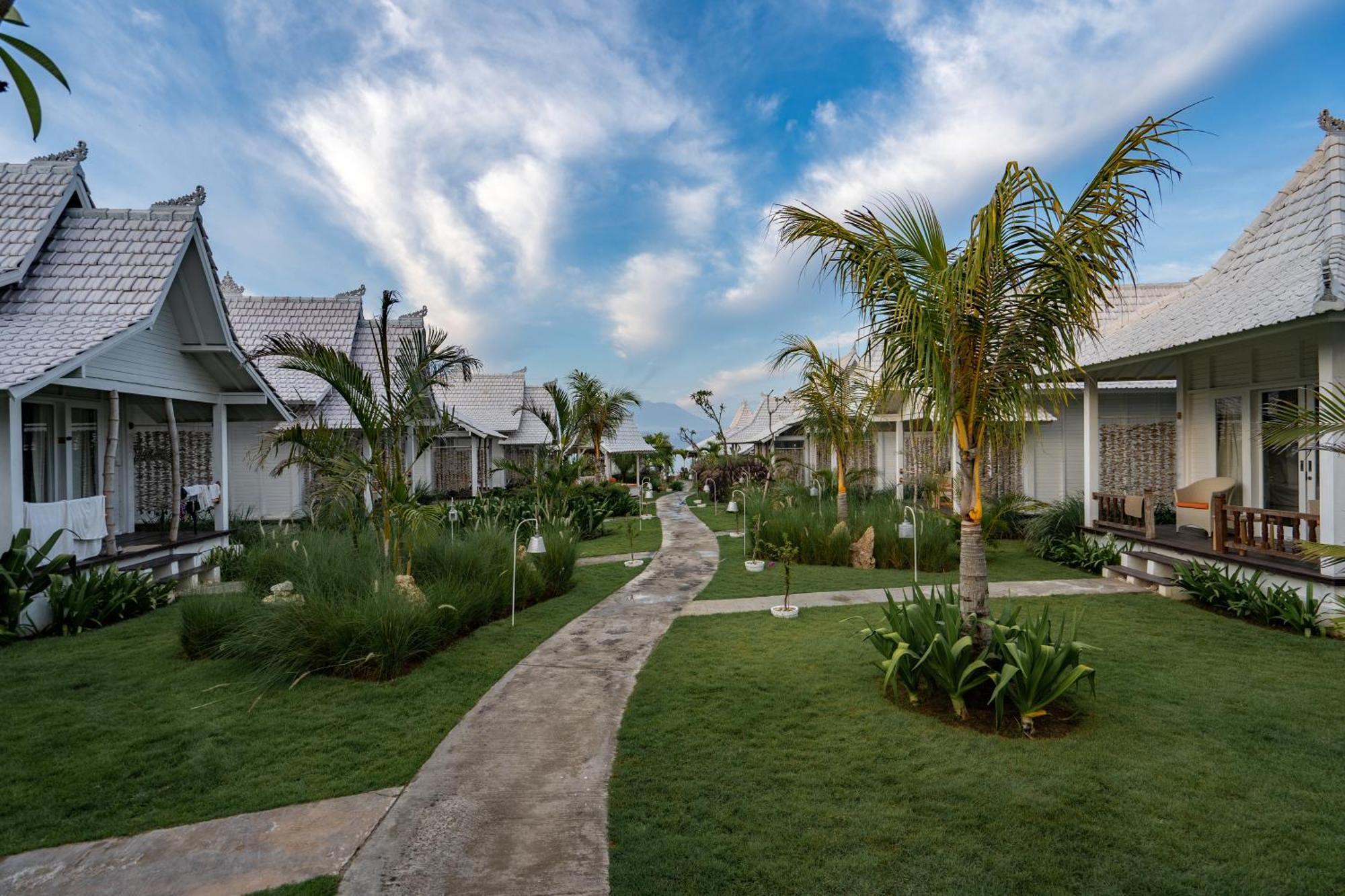 Paus Putih Hotel 蓝梦岛 外观 照片