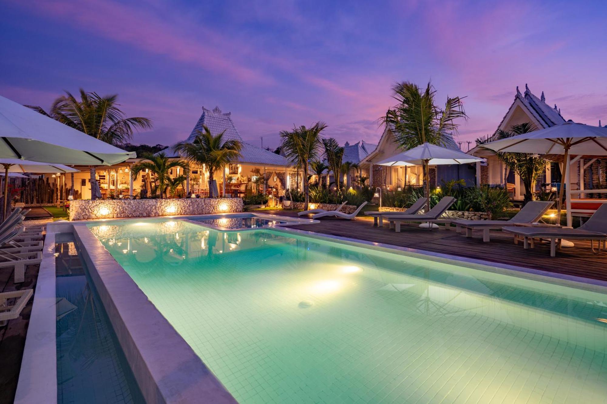 Paus Putih Hotel 蓝梦岛 外观 照片
